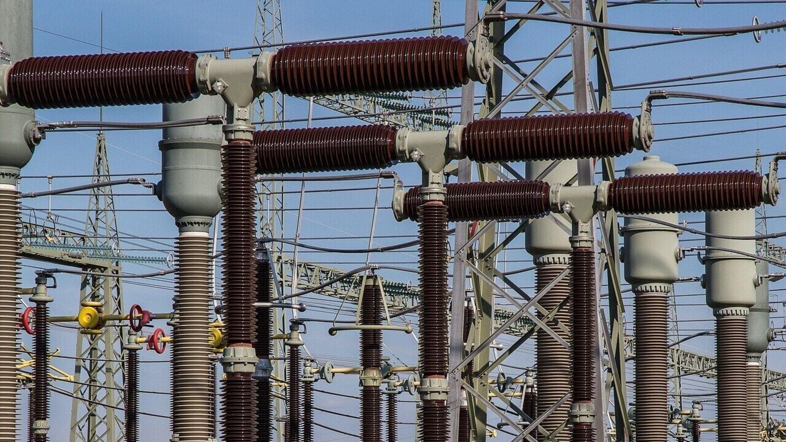 Mangal Electrical IPO GMP today signals a muted trend for the shares.