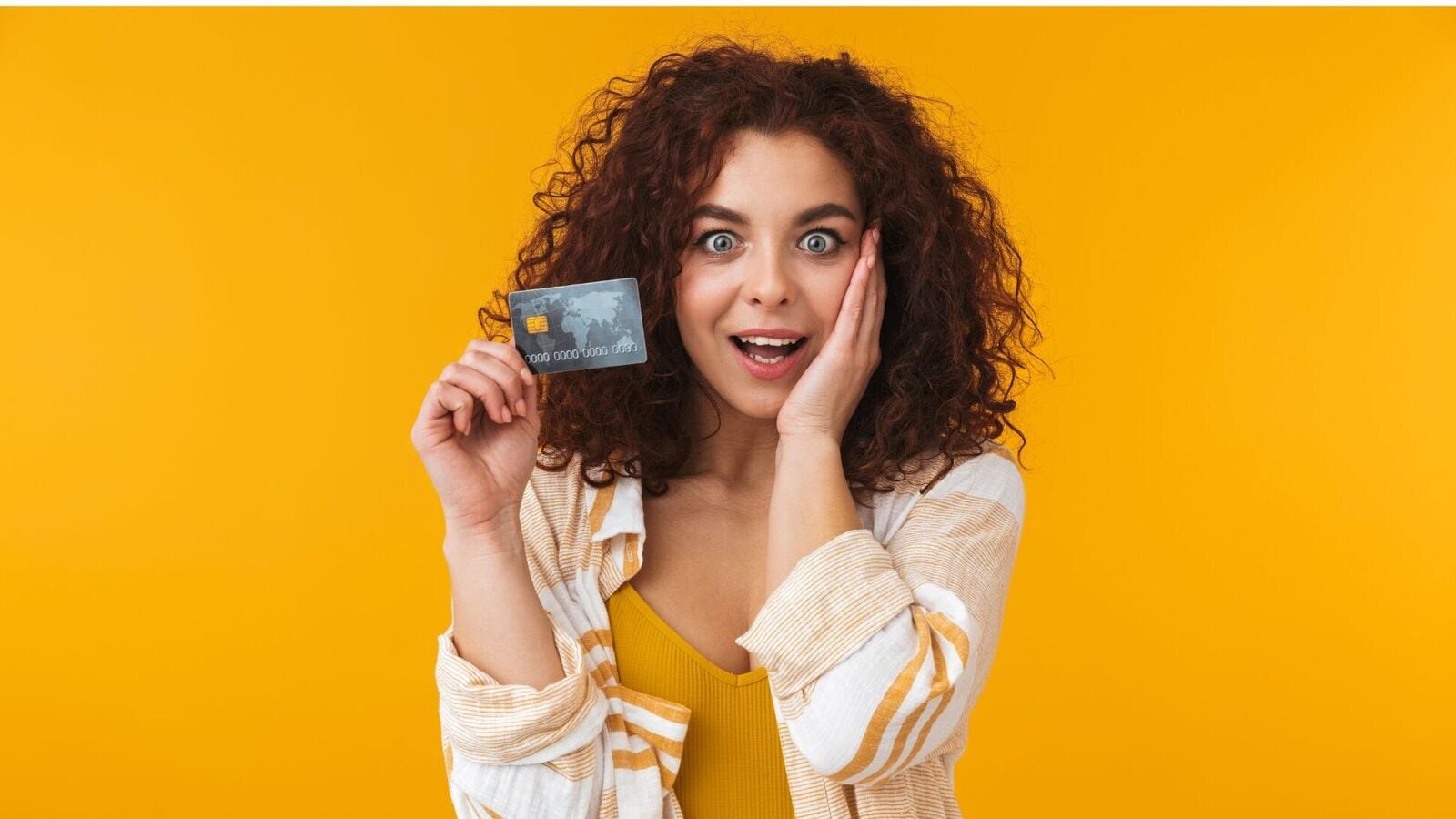 These 5 popular lifestyle credit cards offer cashbacks galore. Check list here