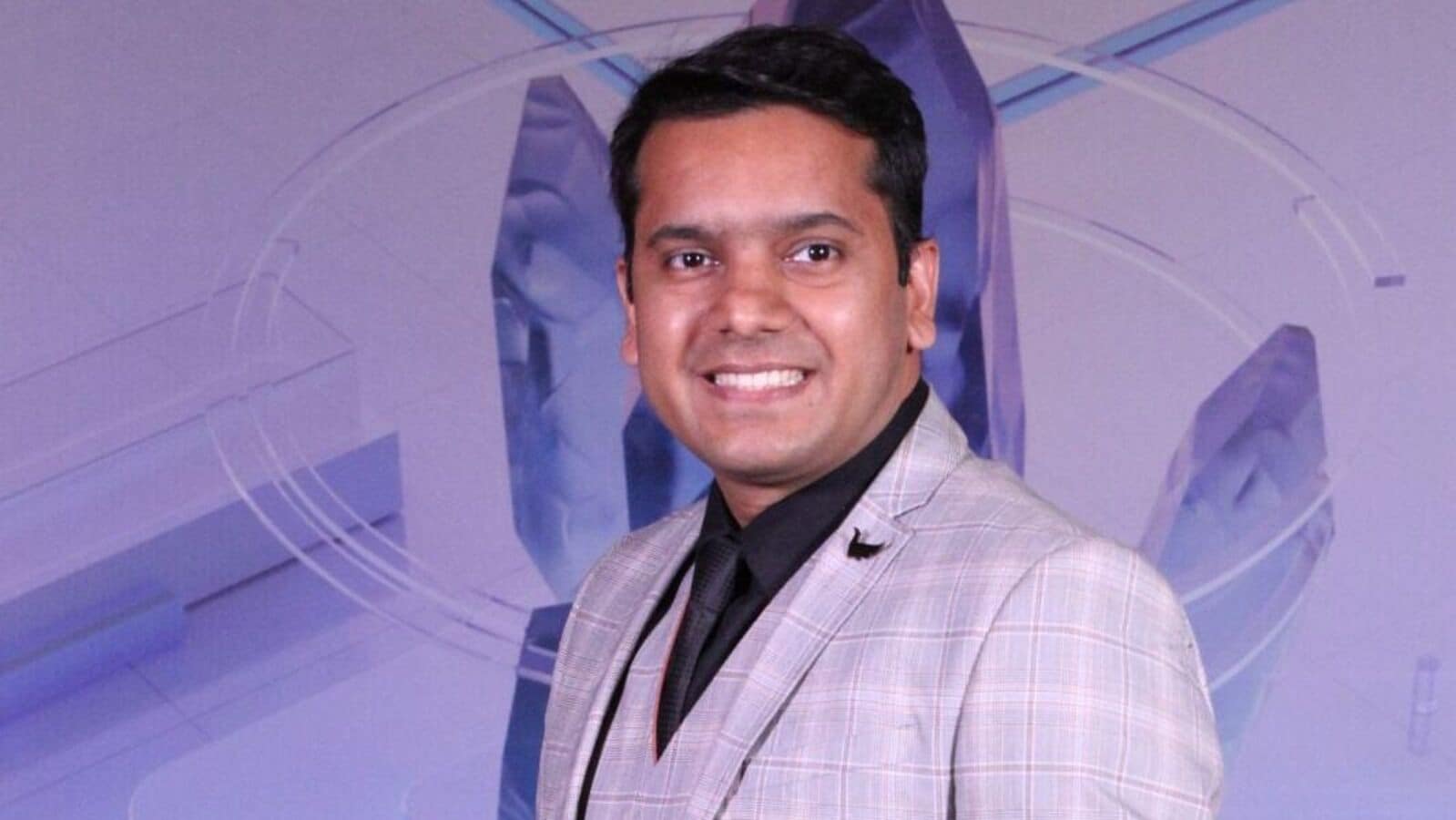 Ganesh Chaturthi 2025: Sumeet Bagadia of Choice Broking suggest THIS IT stock to buy for medium-term