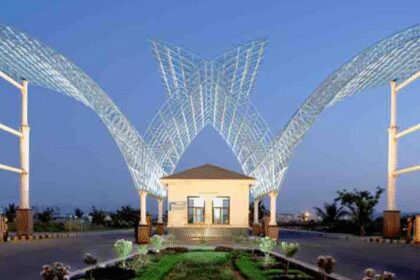 Welspun moves NCLT against Lavasa's top bidder Valor