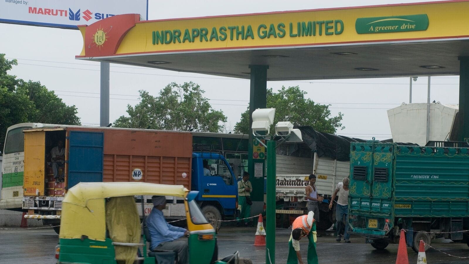 Indraprastha Gas (IGL) share price closed 2.08% higher at  <span class='webrupee'>₹</span>210.95 after Monday's stock market session.
