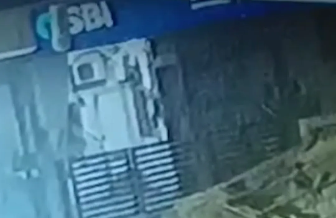 Gold Jewellery of Rs.2 Crore stolen from SBI in Ujjain