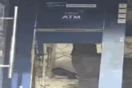 SBI ATM looted in Ajmer; Guard Tied with Rope, ATM uprooted in just 8 minutes