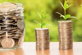 Consider these 6 factors before choosing a lender for a personal loan